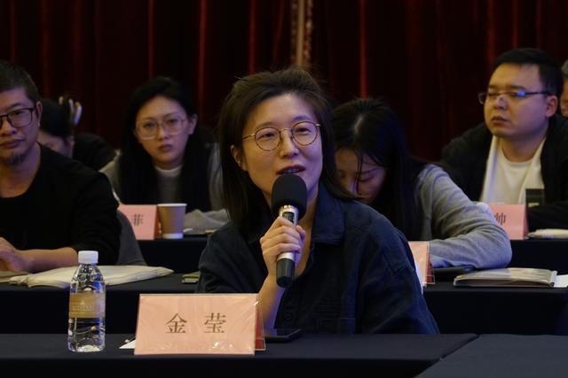 改编为评弹版金莹谈《菜肉馄饨》人物台词改几十稿开元棋牌从文本向影像转化:高博文讲《繁花》如何(图8) 改编为评弹版金莹谈《菜肉馄饨》人物台词改几十稿开元棋牌从文本向影像转化:高博文讲《繁花》如何(图8)